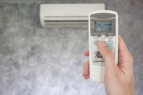 Equiper votre maison ou entreprise de systèmes de climatisation résidentielles ou commerciales : contactez FRIGOTECH pour un devis gratuit !
