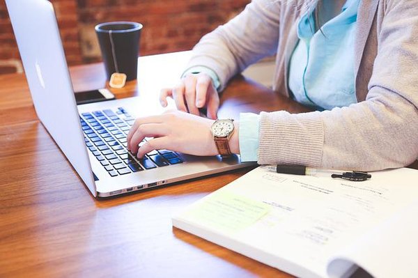 Conseils pour créer une entreprise sans gros moyens